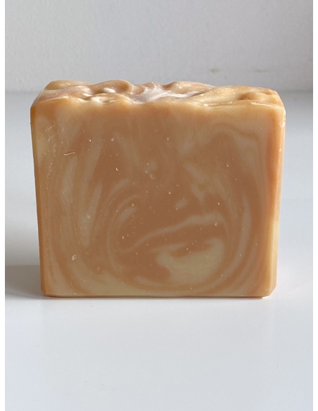 Savon au lait de jument et à l'huile de carthame