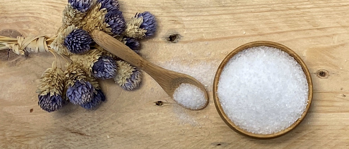 Sel d'Epsom Whenua : découvrez les bienfaits du savon artisanal Sel d'Azur et de ses sels de bain.